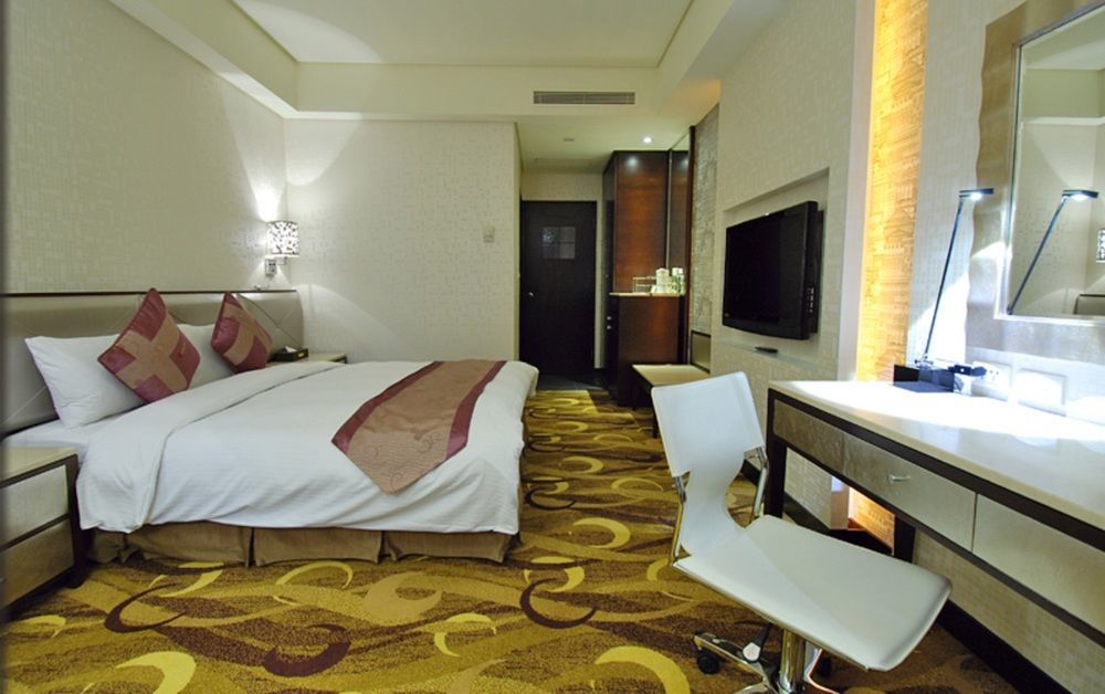 Hej Taipei Arena Hotel Exterior photo